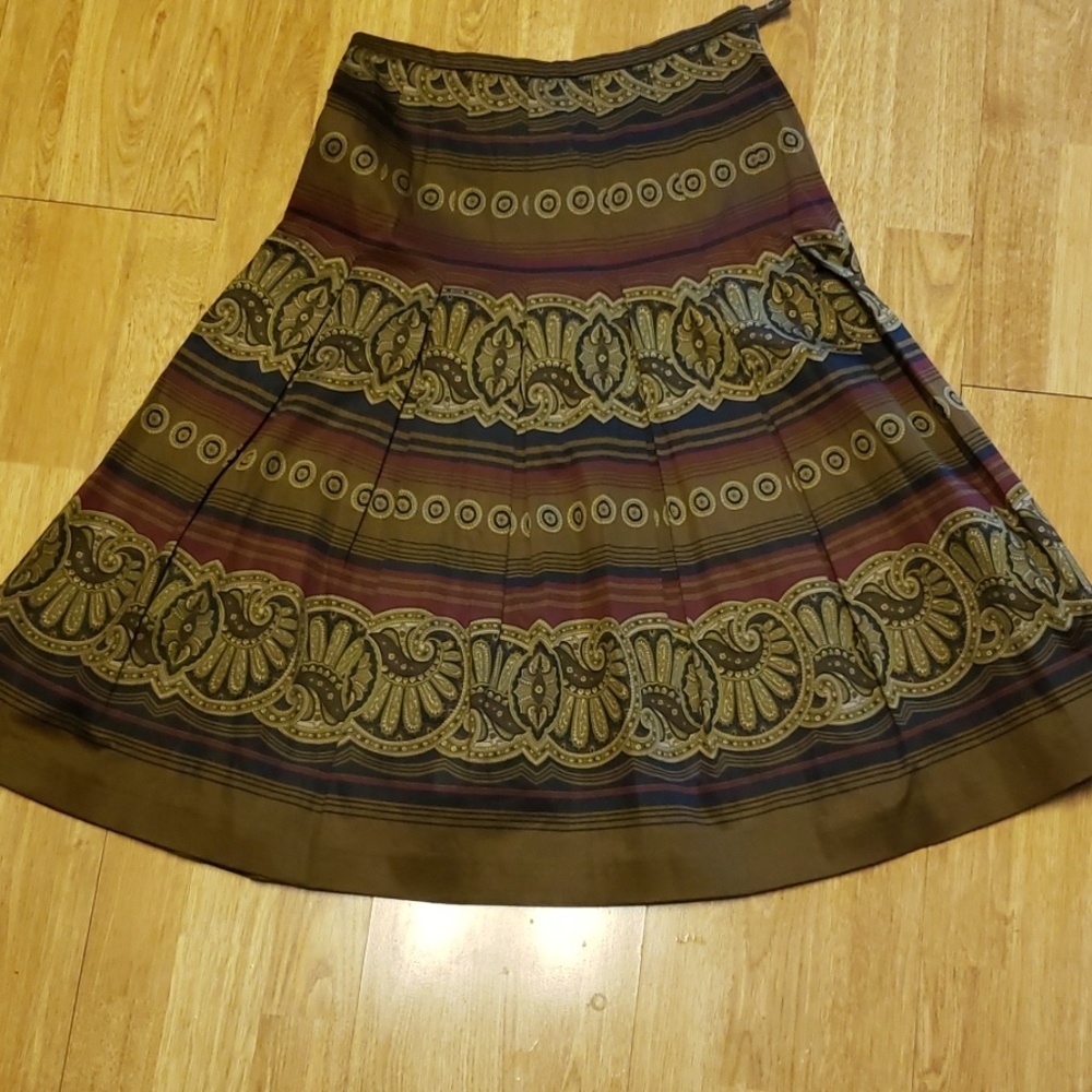 Drop pleat fall colors Harold's skirt. Sz 0